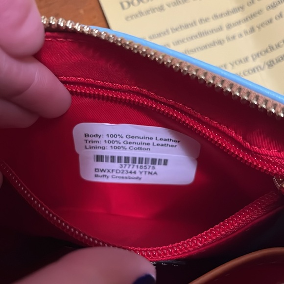 Dooney & Bourke crossbody - Picture 8 of 10